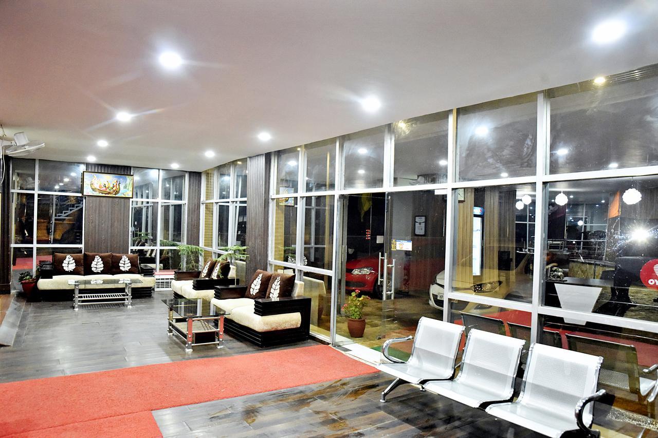 Vakratunda Hotel Dharamshala Exterior foto